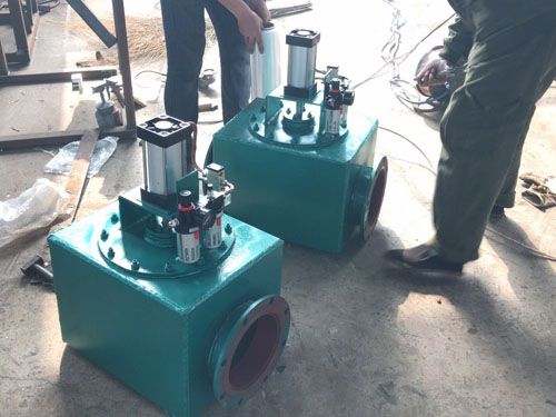 ú������y